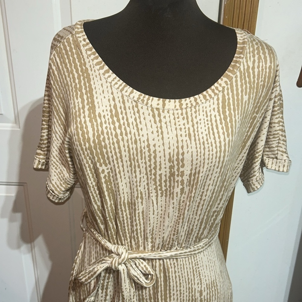 New Directions Tan Cream Short Sleeve Dress w/ Belt Size Large - Picture 2 of 5